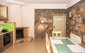Pause Serenity House Into Olive Groves